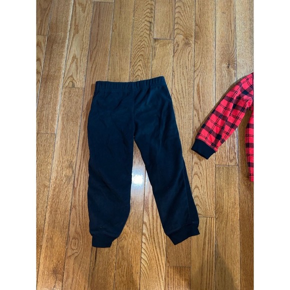 Brand new Boys or Girls  just one you Carters red & black plaid  outfit fleece - Picture 7 of 8